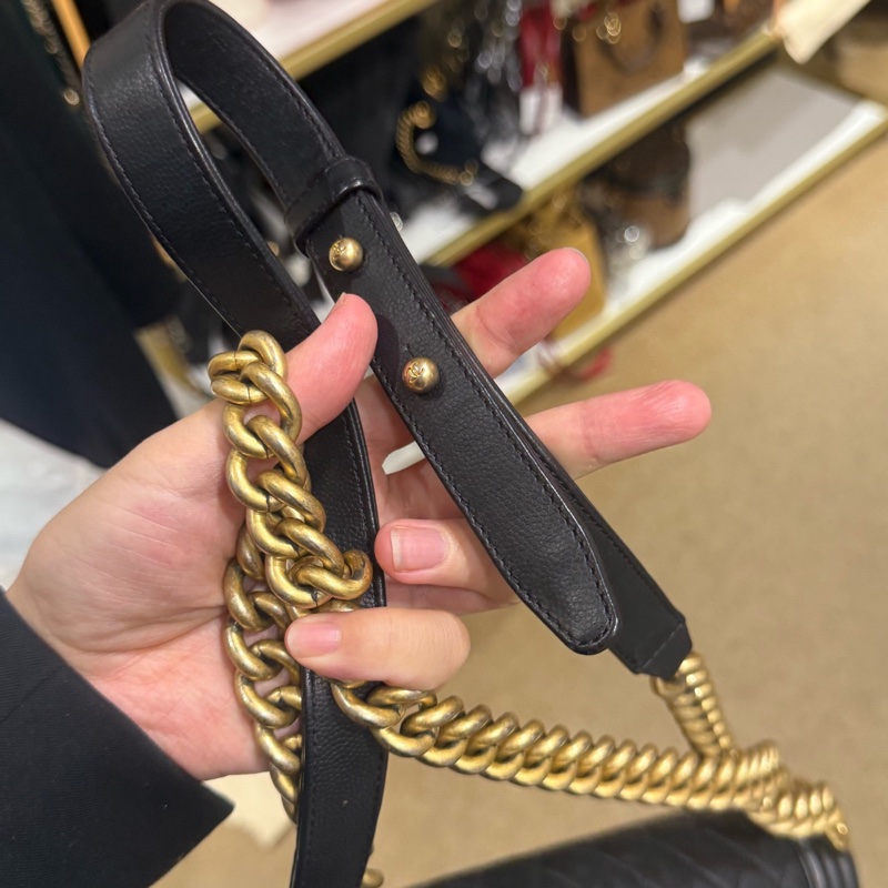 Chanel • 經典荔枝牛皮金釦Le Boy 25 中號-14