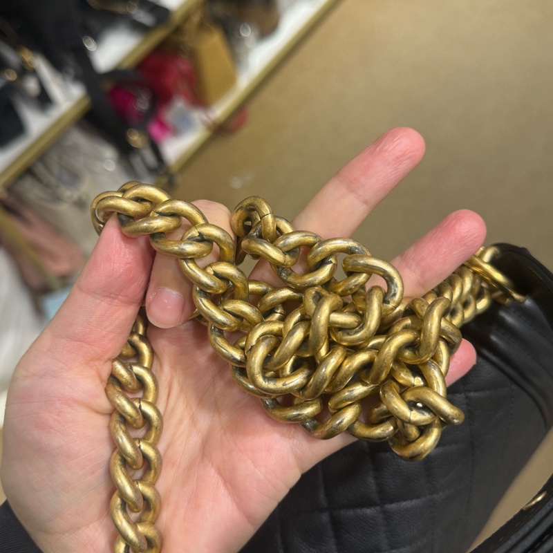 Chanel • 經典荔枝牛皮金釦Le Boy 25 中號-15