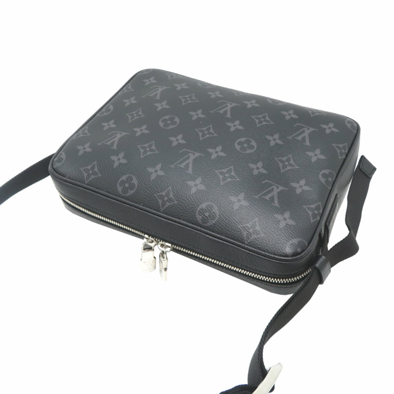 路易威登戶外男士單肩斜背包 M30233(已停產)Taigarama 黑色-3