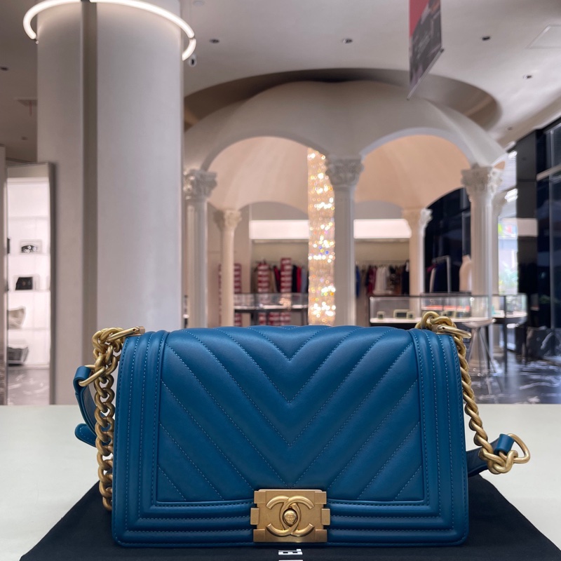 Chanel • 經典松石藍山形紋牛皮Le Boy 25 中號 全配有卡-2