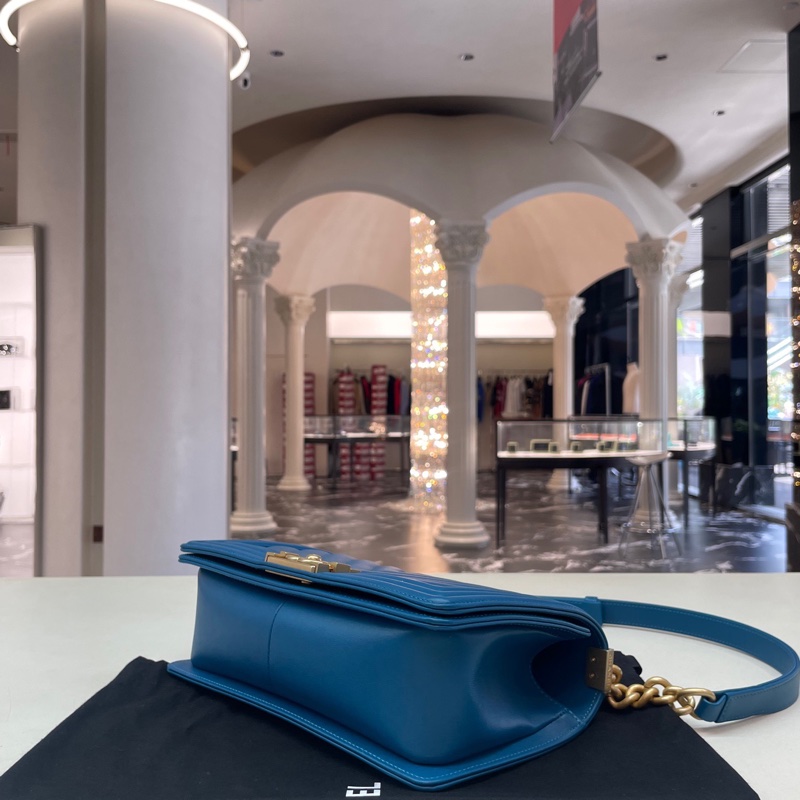 Chanel • 經典松石藍山形紋牛皮Le Boy 25 中號 全配有卡-5