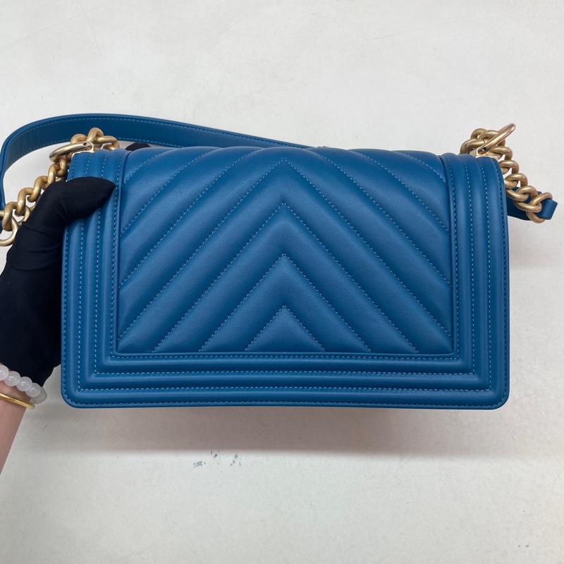 Chanel • 經典松石藍山形紋牛皮Le Boy 25 中號 全配有卡-8