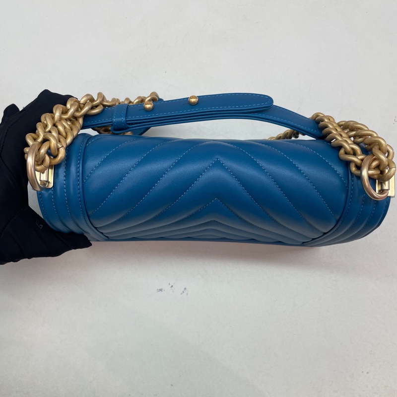 Chanel • 經典松石藍山形紋牛皮Le Boy 25 中號 全配有卡-16