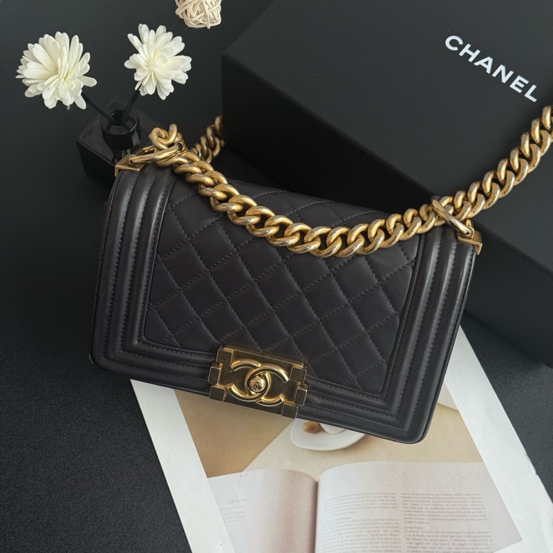 Chanel • 經典深灰金釦羊皮Le Boy 20 小號有購證-0