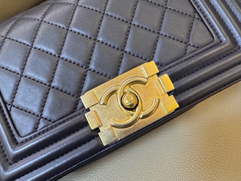 Chanel • 經典深灰金釦羊皮Le Boy 20 小號有購證-4