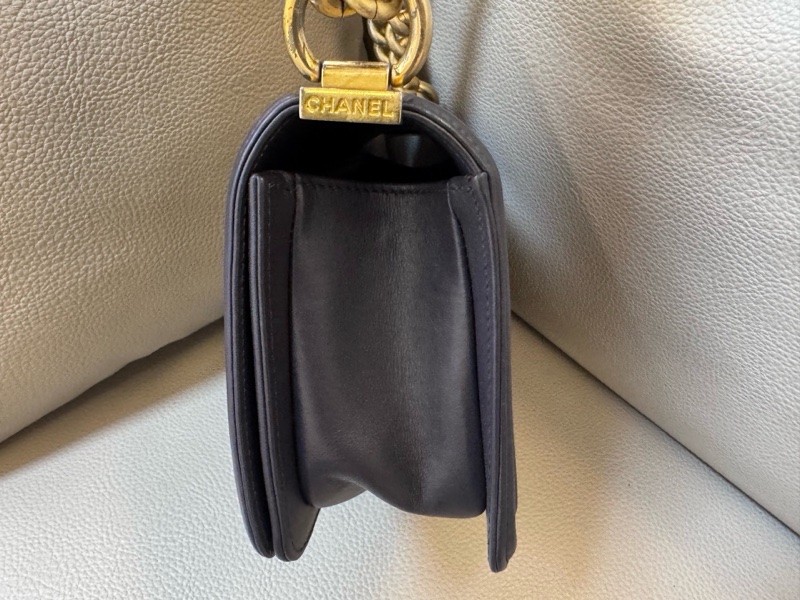 Chanel • 經典深灰金釦羊皮Le Boy 20 小號有購證-8