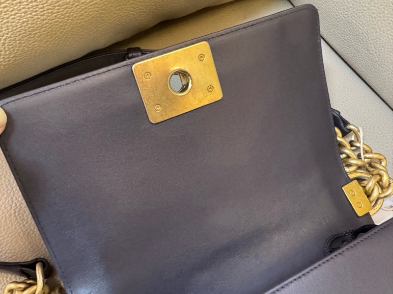 Chanel • 經典深灰金釦羊皮Le Boy 20 小號有購證-12