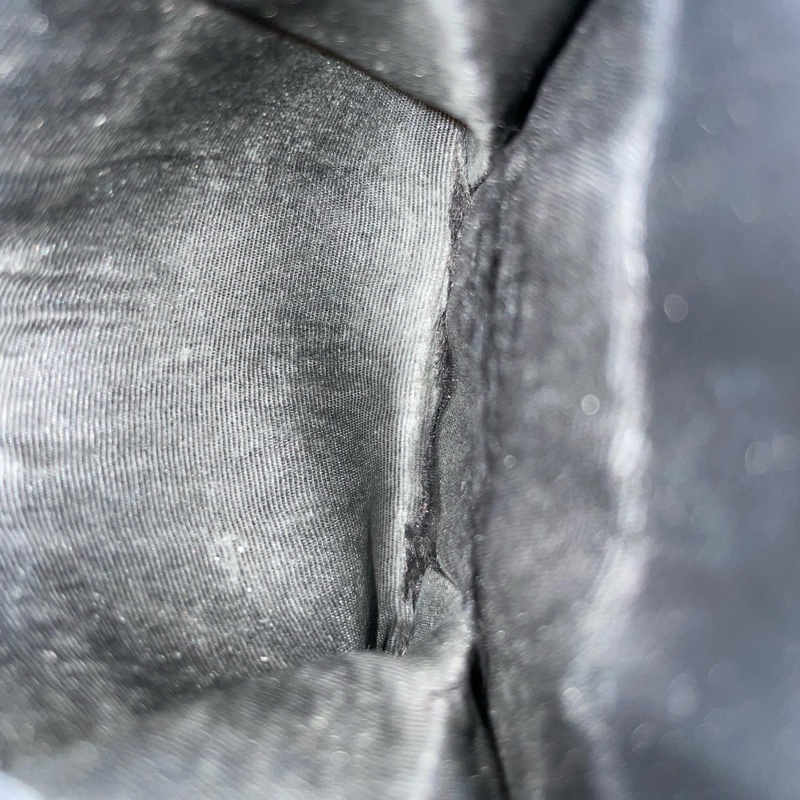 Chanel • 經典大Logo荔枝牛皮對折短夾 男款 全配有盒-18