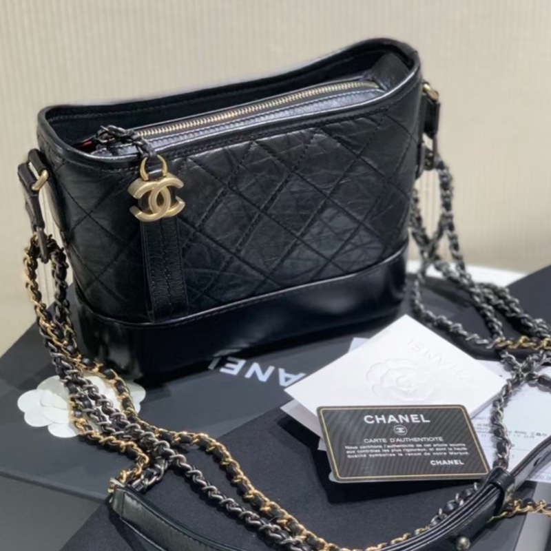 Chanel • Gabrielle 經典黑金牛皮流浪包 小號 有卡-4