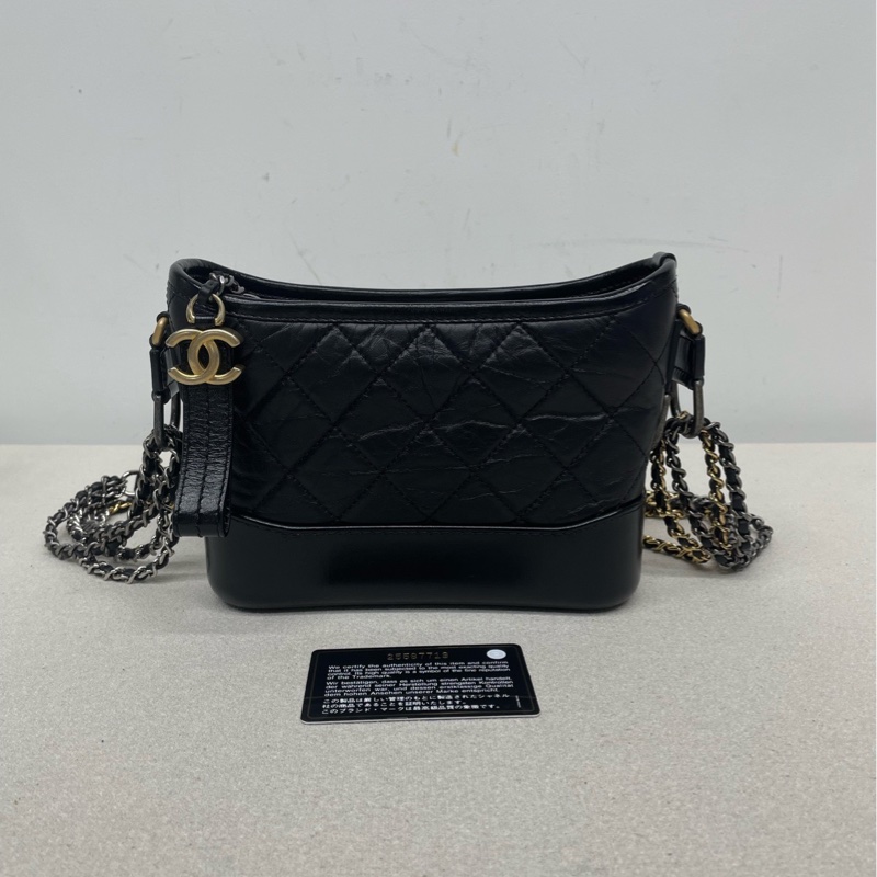Chanel • Gabrielle 經典黑金牛皮流浪包 小號 有卡-5