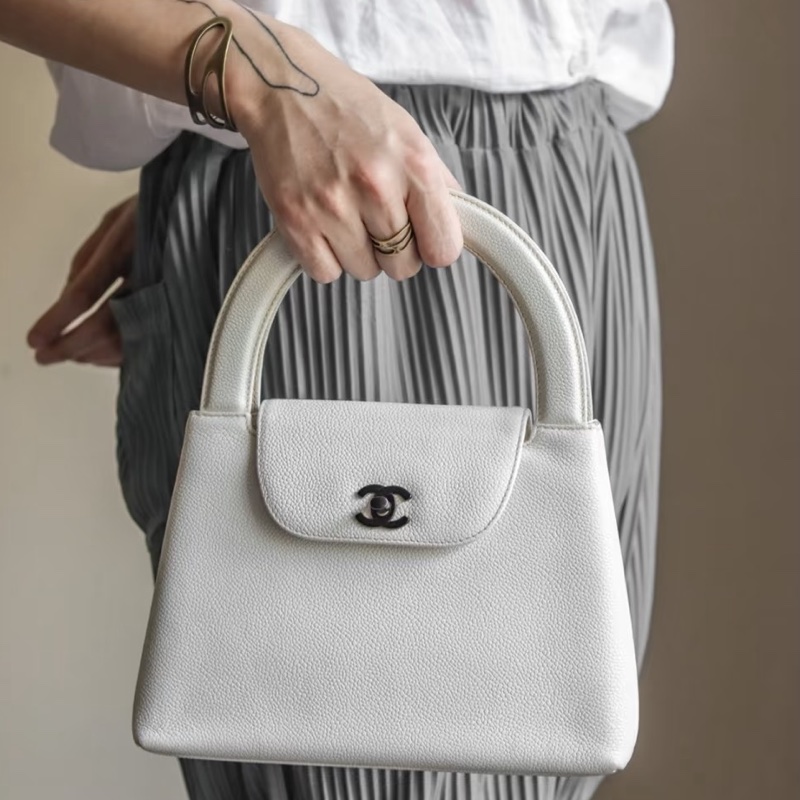 Chanel • 稀有熊貓配色Kelly手提包 So Black-1