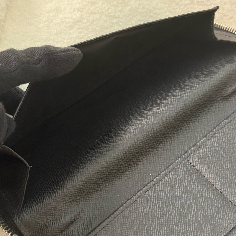 Lv 黑EPI水波紋拉鍊長夾-10