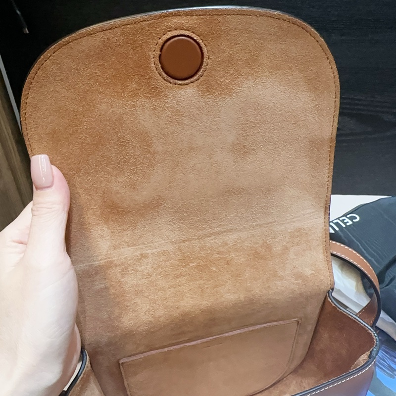 Celine 咖牛皮cuir triomphe folco-6