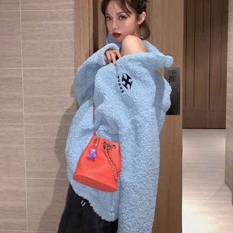 Chanel 橘紅 金扣 mini 抽繩水桶15*15*9.5  95新 保卡購證塵袋