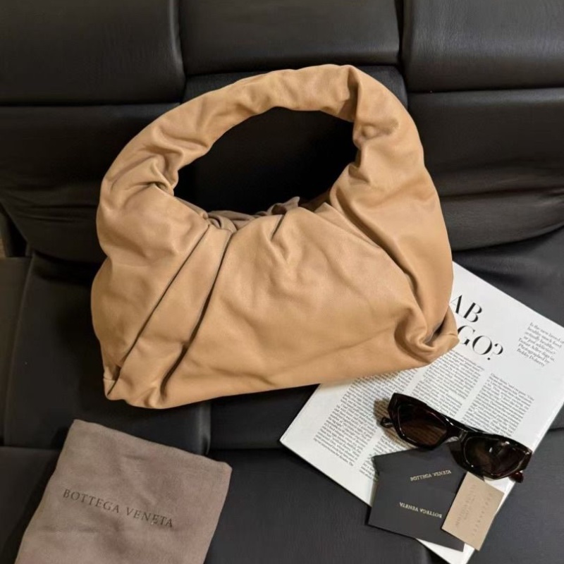 BV shoulder pouch 奶茶色 牛皮 雲朵腋下包 38x17cm 95新 配件塵袋 說明書-5