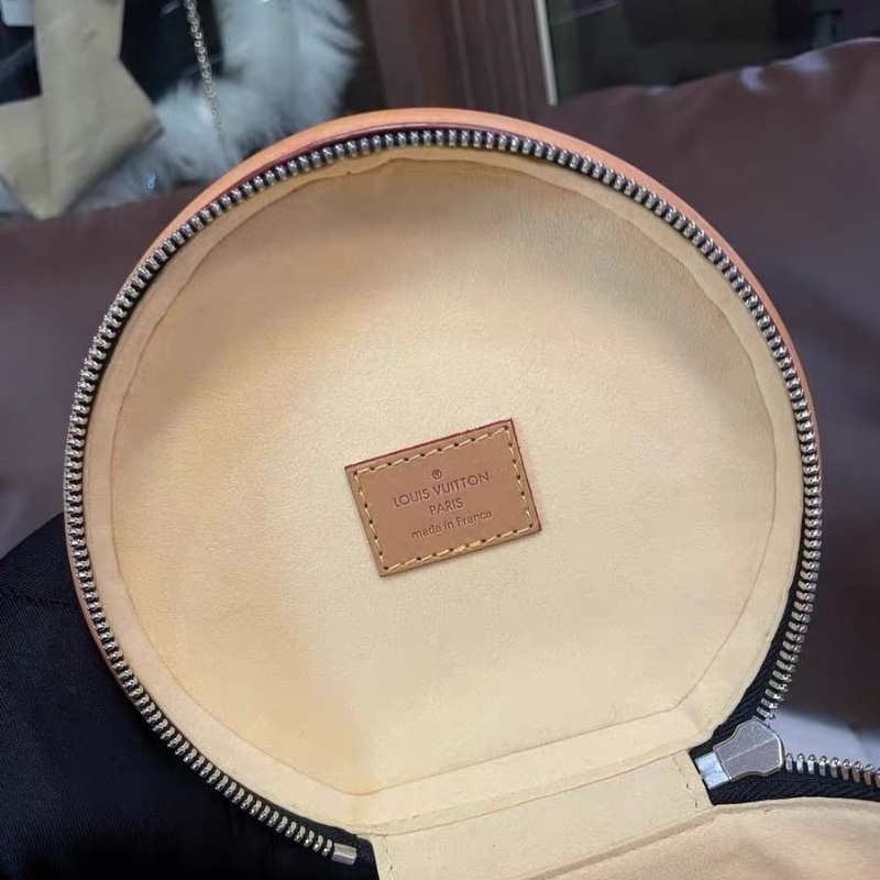 LV Cannes絕版限量幻影 馬賽克發財桶 15×17cm 9新 配件鑰匙鎖肩帶 塵袋-2