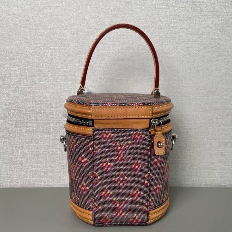 LV Cannes絕版限量幻影 馬賽克發財桶 15×17cm 9新 配件鑰匙鎖肩帶 塵袋-4