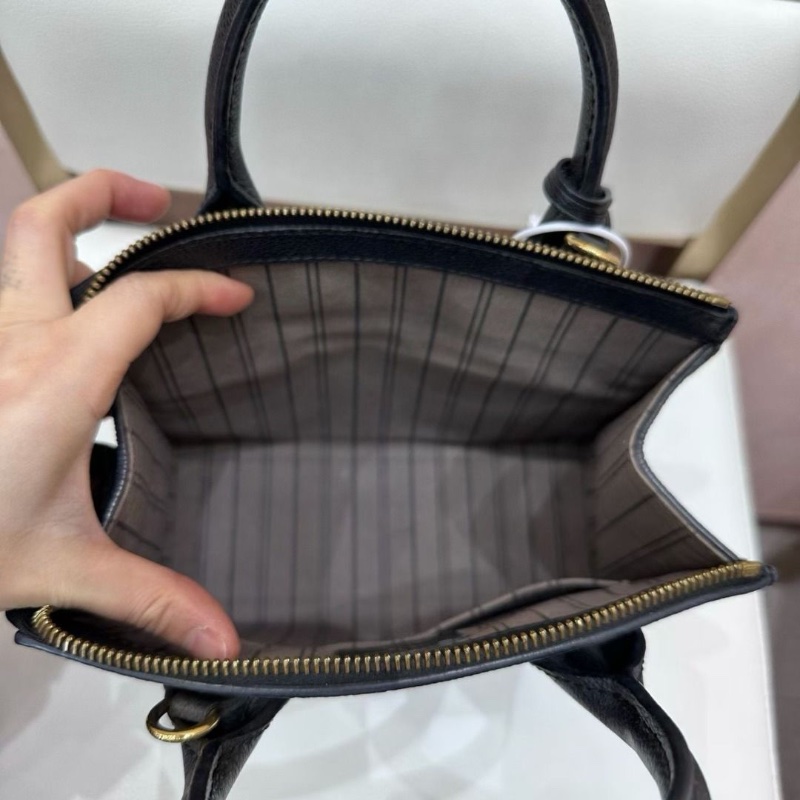 LV Pont Neuf mini 黑色壓花全皮托特包21*18 9新 配件肩帶塵袋-2