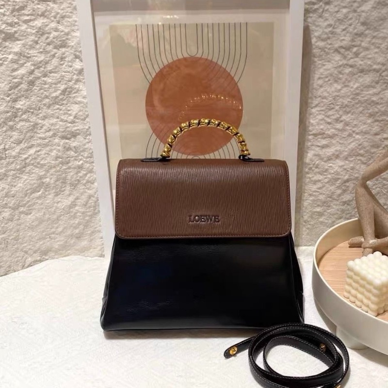 Loewe 中古 小號 蛇骨包 黑色拼棕色 金色手柄 26x9x21  9新 配件塵袋-1
