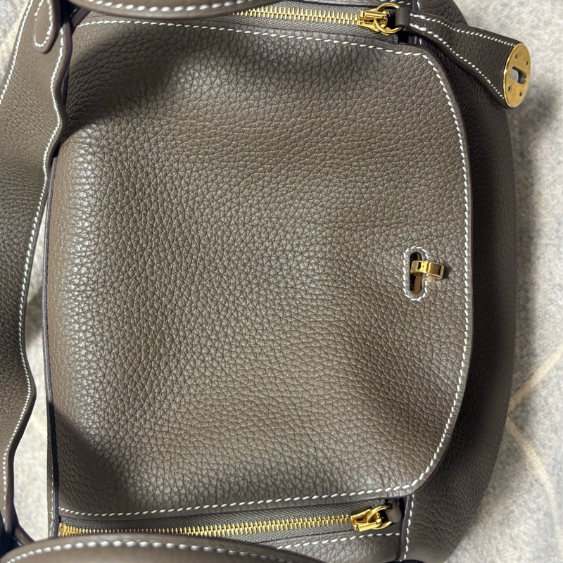 ［二手正貨］Hermes Lindy 26 大象灰金扣-13