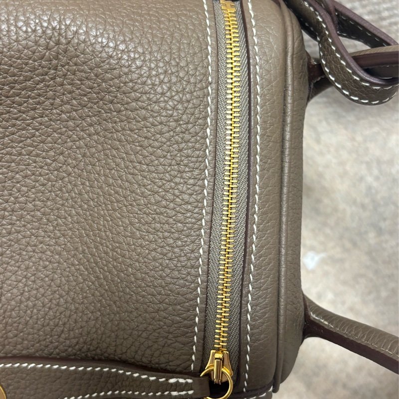 ［二手正貨］Hermes Lindy 26 大象灰金扣-23