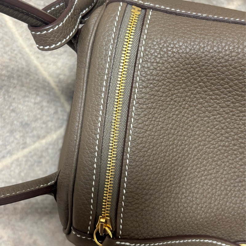 ［二手正貨］Hermes Lindy 26 大象灰金扣-24