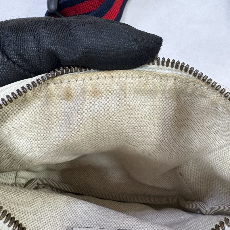 出清價專櫃熱賣款正品✨ GUCCI 古馳 經典印花LOGO綠紅綠條紋設計牛皮拉鍊胸包/腰包(米白)-18