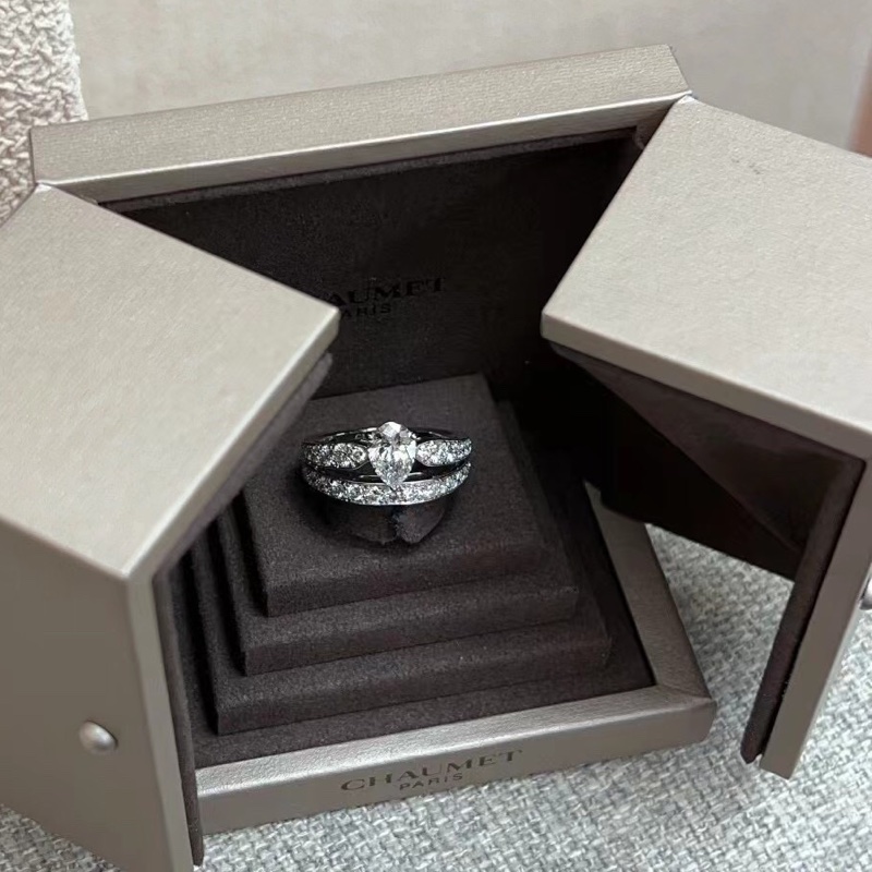 CHAUMET/尚美巴黎 JOSEPHINE加冕•愛系列冠冕白金滿鑽1克拉鑽戒 ，主鑽：1.03，最g等級D色，最g淨度if完全無瑕，2016年購入 尺碼已在專櫃改成52號-4
