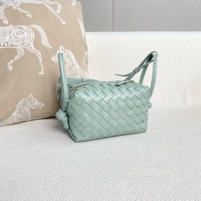 BV Loop編織相機包 小號 淺綠色19*12*10 98新配件塵袋-4