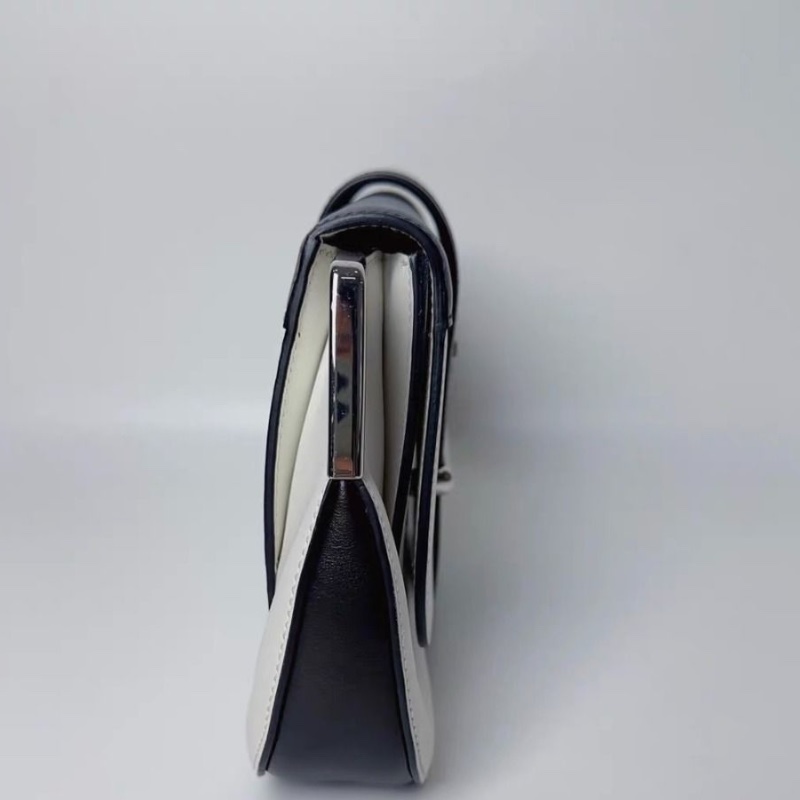 PRADA Sidonie走秀款熊貓配色 28*15*4  9新 配件塵袋 肩帶-5