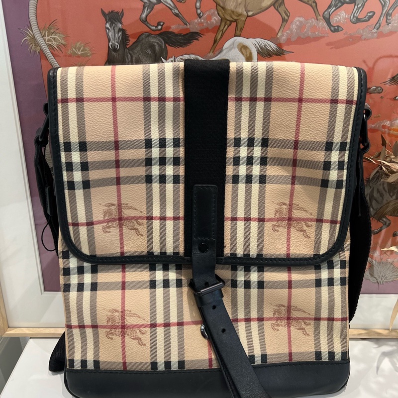 burberry/巴寶莉 經典戰馬紋單肩斜挎包 男女同款 29×33-0