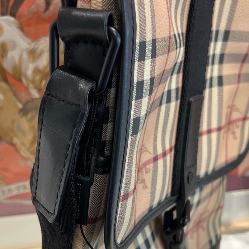 burberry/巴寶莉 經典戰馬紋單肩斜挎包 男女同款 29×33-8