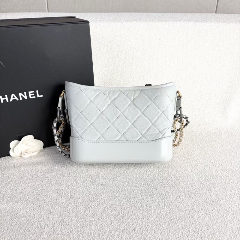 Chanel 流浪包小號嬰兒藍 金扣 牛皮 芯片款 18*16*8  95新 配件塵袋-3
