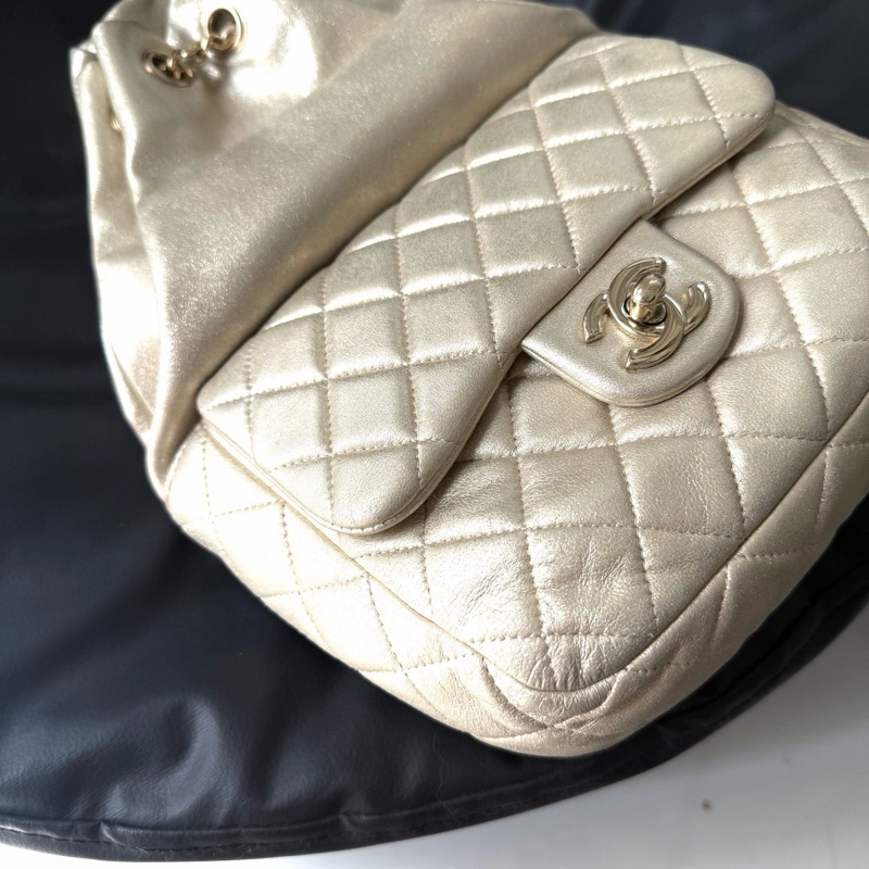 Chanel • 稀有香檳金色金釦羊皮抽繩雙肩包 Jennie同款✨-7