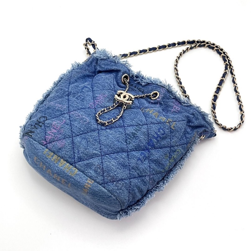 CHANEL 牛仔丹寧塗鴉抽繩水桶包 18*20*8 9新 配件塵袋-6
