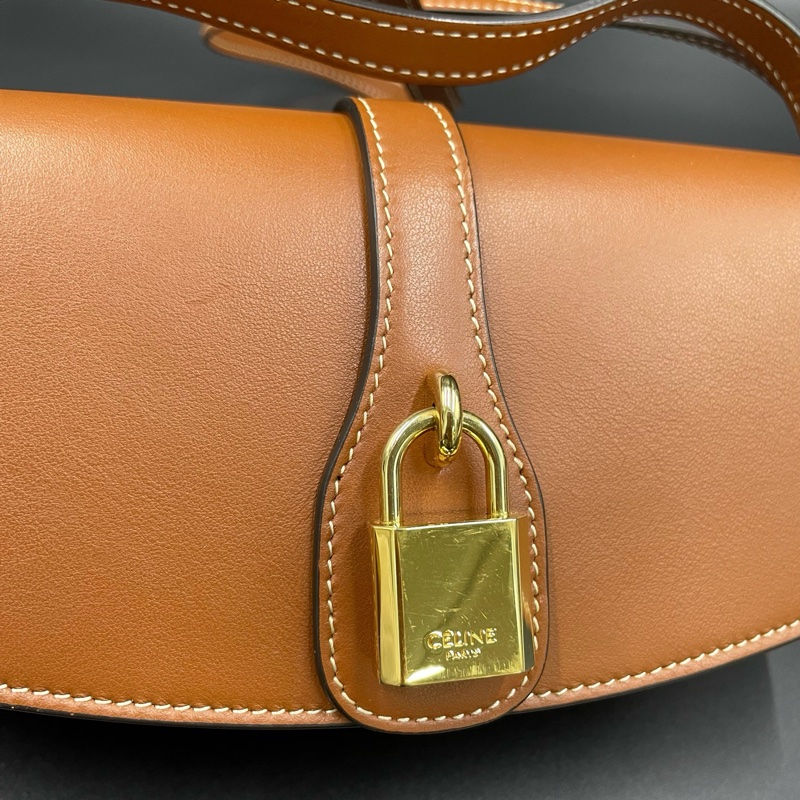 賽琳/Celine焦糖色全皮鎖頭單肩包 19*10 22年  🈚附件-1