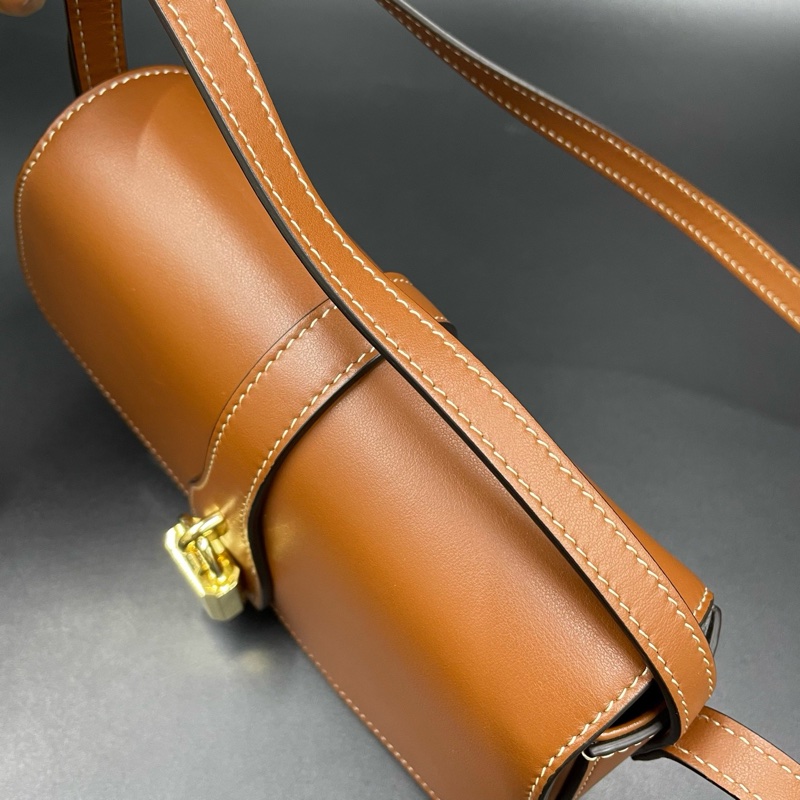 賽琳/Celine焦糖色全皮鎖頭單肩包 19*10 22年  🈚附件-6