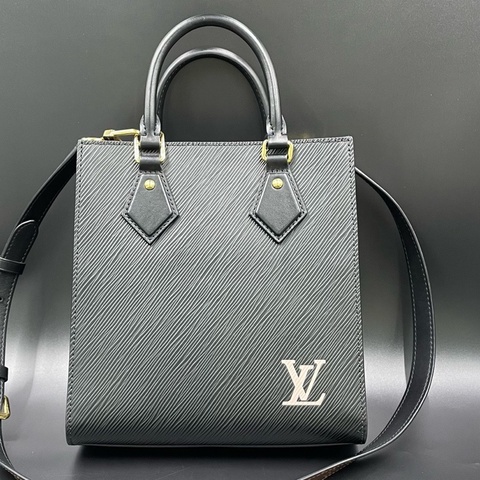 路易威登/Louis Vuitton Sac Plat Bb M20958    Epi 粒面牛皮革 21.5 x 22 x 9