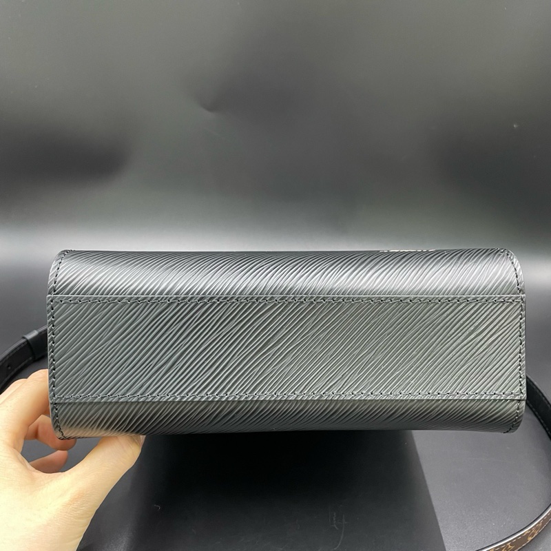 路易威登/Louis Vuitton Sac Plat Bb M20958    Epi 粒面牛皮革 21.5 x 22 x 9-2