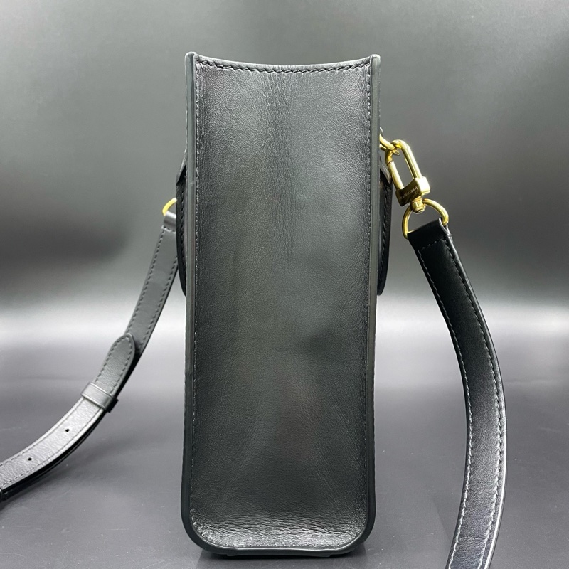 路易威登/Louis Vuitton Sac Plat Bb M20958    Epi 粒面牛皮革 21.5 x 22 x 9-3