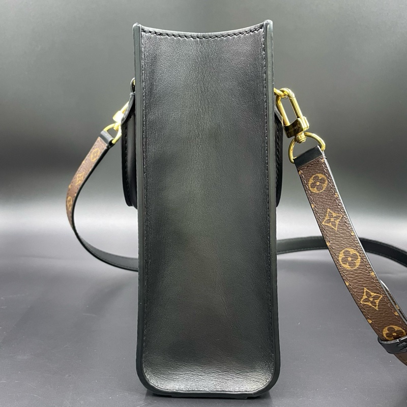 路易威登/Louis Vuitton Sac Plat Bb M20958    Epi 粒面牛皮革 21.5 x 22 x 9-4