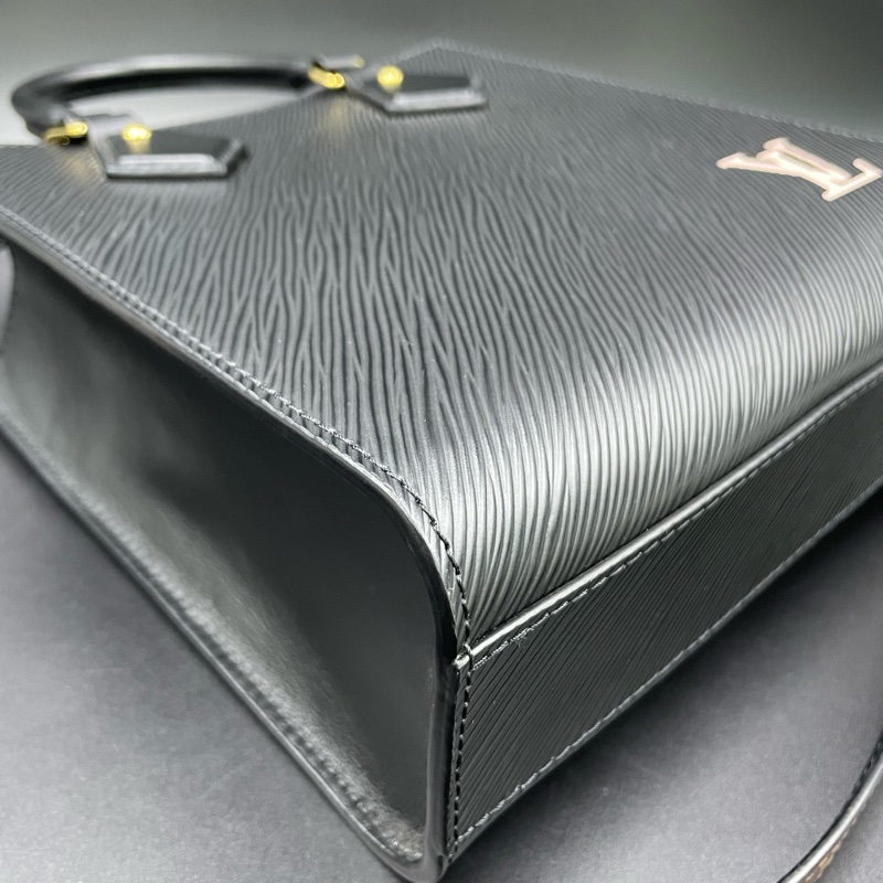 路易威登/Louis Vuitton Sac Plat Bb M20958    Epi 粒面牛皮革 21.5 x 22 x 9-5