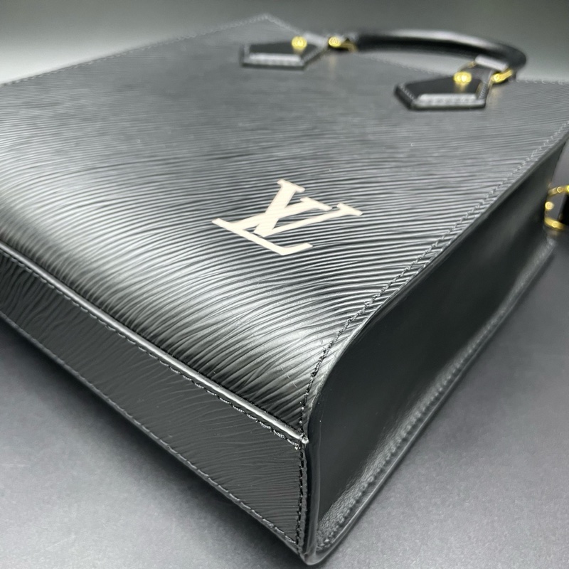 路易威登/Louis Vuitton Sac Plat Bb M20958    Epi 粒面牛皮革 21.5 x 22 x 9-6