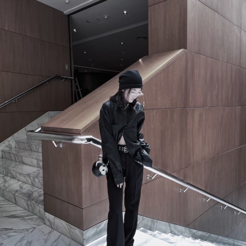 LOEWE 黑白熊貓Panda mini bag 肩背斜背包10*10*9.5 9新 配件塵袋吊牌-1