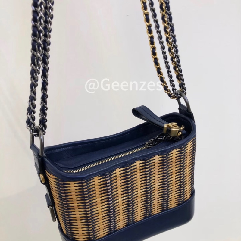 Chanel • Gabrielle 稀有藤條編織拼皮流浪包 小號-2