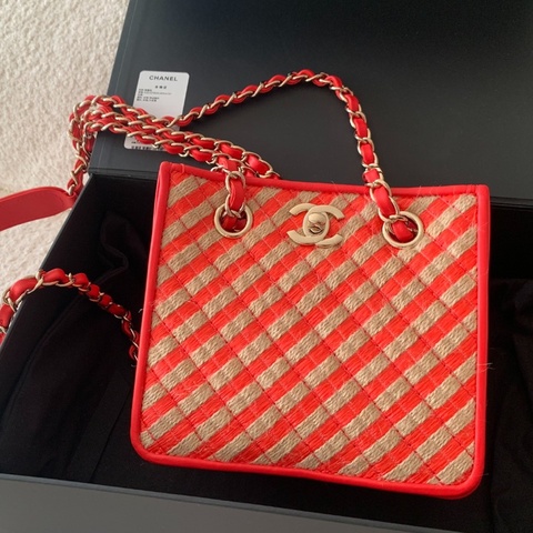 Chanel • 稀有拉菲草編織托特包 可斜背