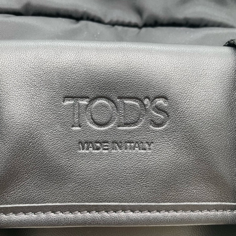 99新 TOD'S男士斜挎包  黑色 尺寸：23✖️16✖️6cm 無附件-6