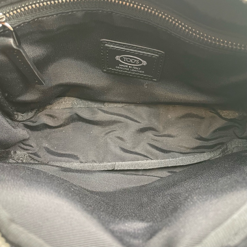 99新 TOD'S男士斜挎包  黑色 尺寸：23✖️16✖️6cm 無附件-8