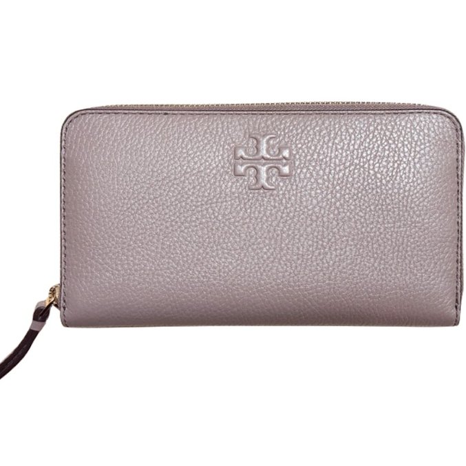 快速出貨!【TORY BURCH】浮雕LOGOㄇ型拉鍊長夾附鍊條證件夾-紫藕灰-2