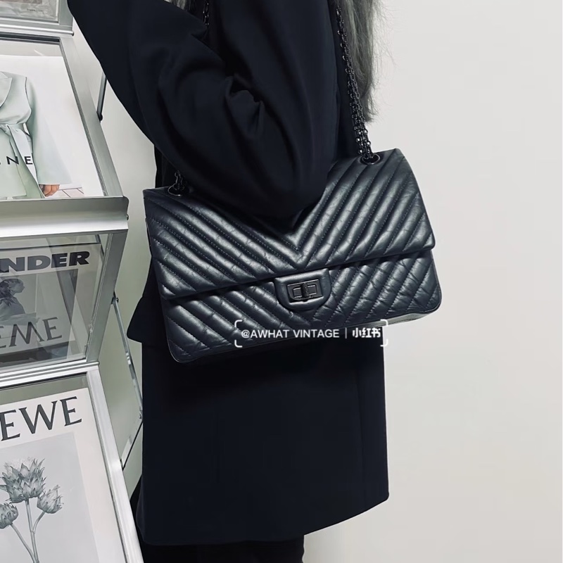 Chanel • 稀有全黑山形紋牛皮2.55 So Black 中號 有卡✔️-1